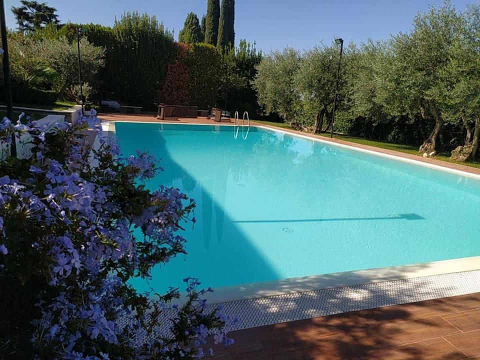 Visit Rome From A Quiet Place Frascati Exterior foto